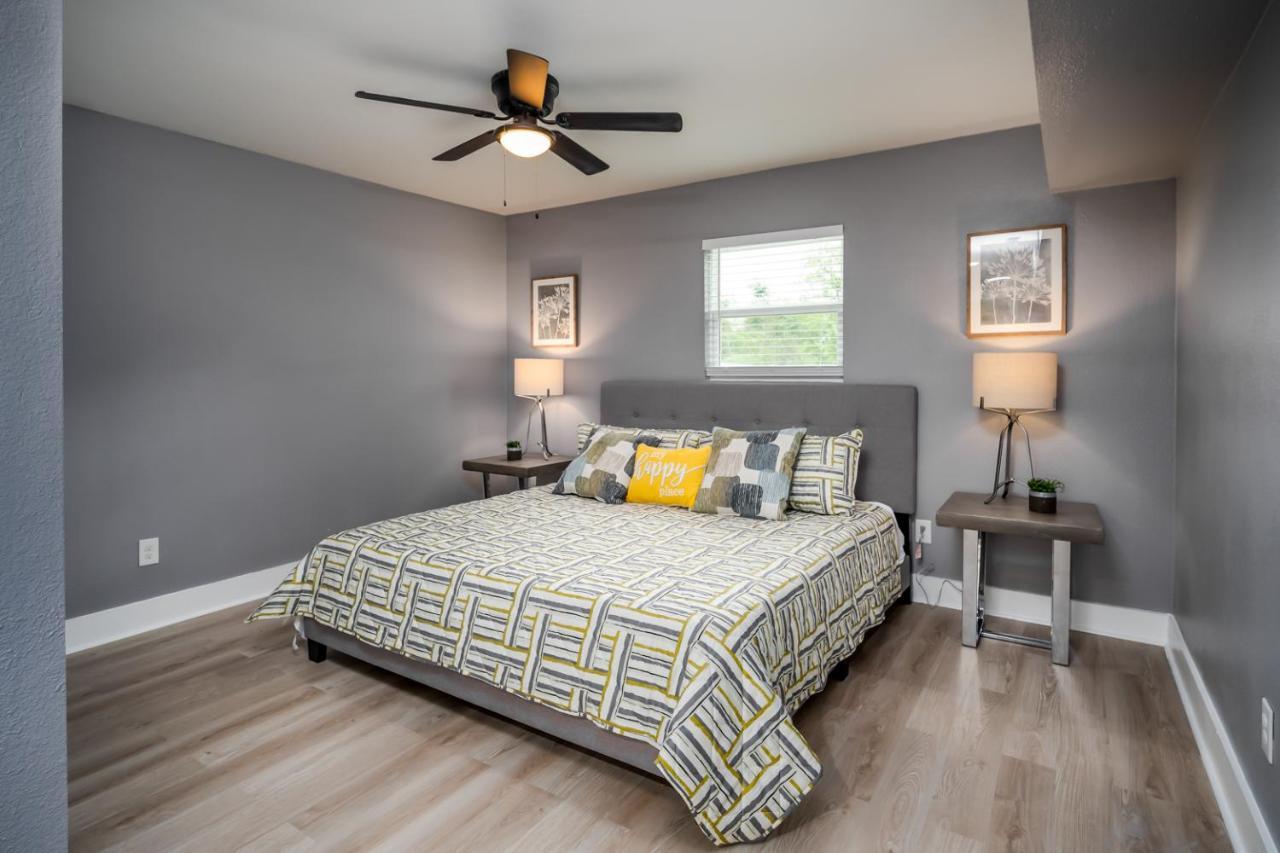 Spacious Home Near Downtown San Antonio Bagian luar foto